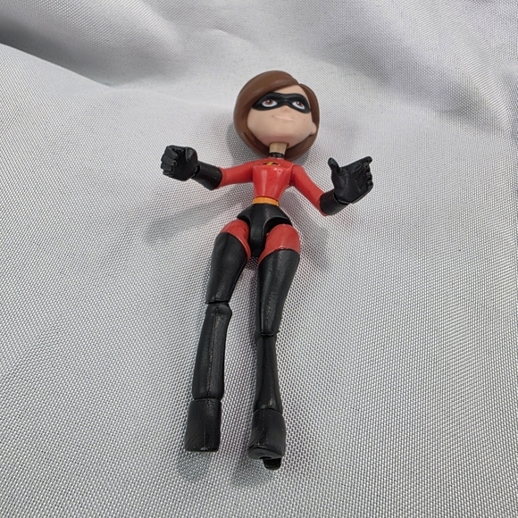 Disney The Incredibles Elastigirl Action Figure Mrs Incredible Articulated 5 In - Picture 4 of 8